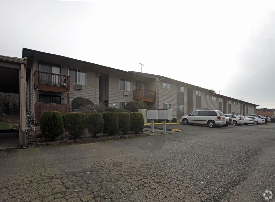 Building Photo - 10900 SW Gaarde St