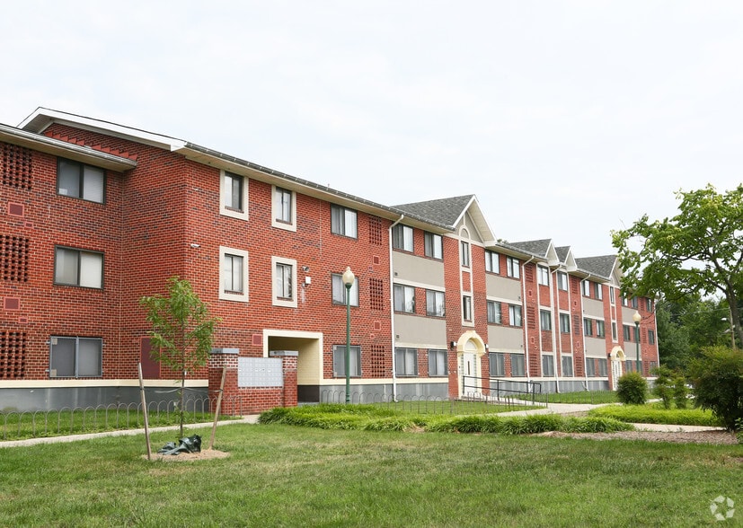 Paradise At Parkside Apartments