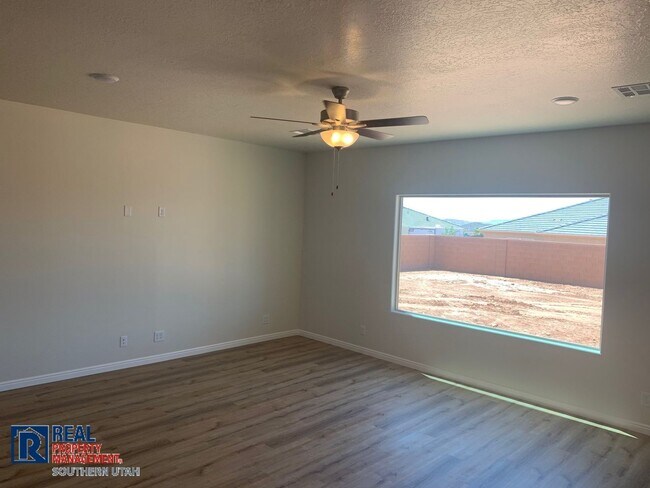 Building Photo - Home in Sugar Plumb