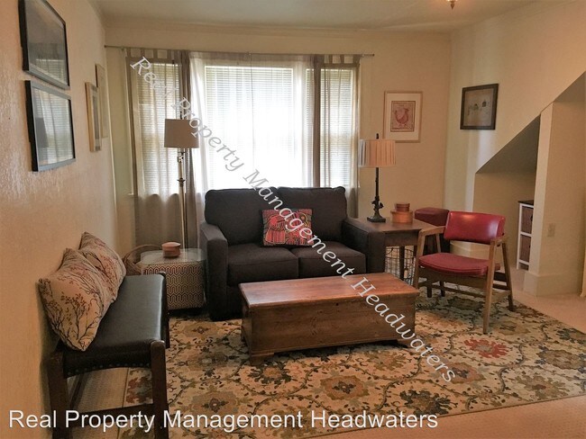 Building Photo - 318 W Lawrence St