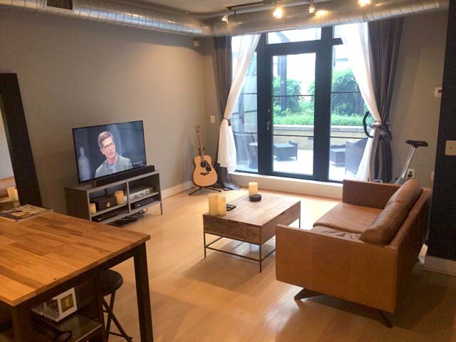 Open concept living - 2125 14th St NW