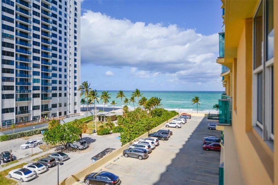 Foto principal - 2501 S OCEAN DR Unit 539