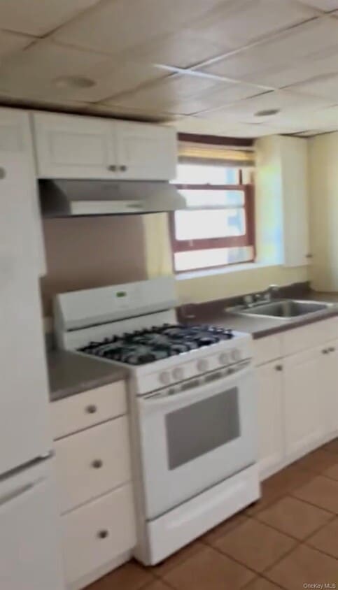 Building Photo - 9 Dulce Ln