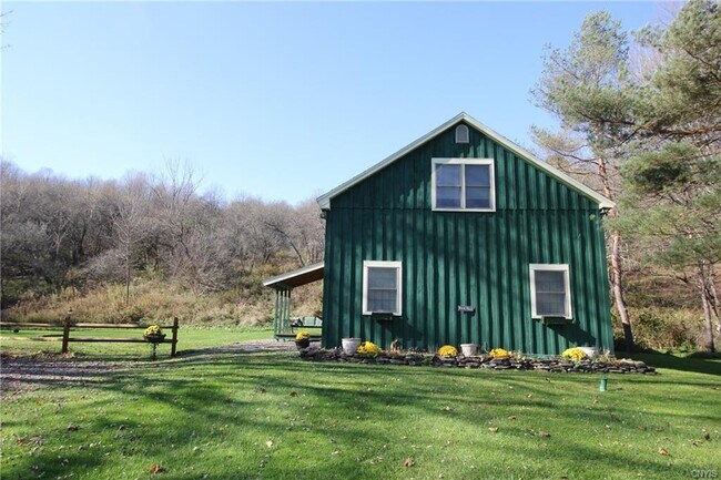 Foto del edificio - 1335 Poolville Rd