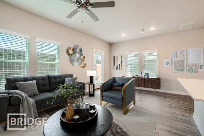 Building Photo - 18342 W Centro Cir