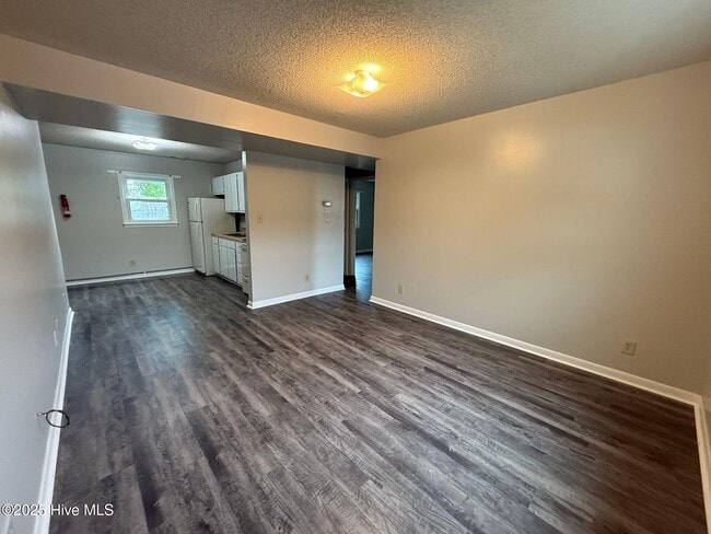 Building Photo - 2310 Indian Dr