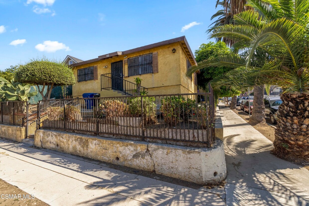 Foto principal - 1725 Court St