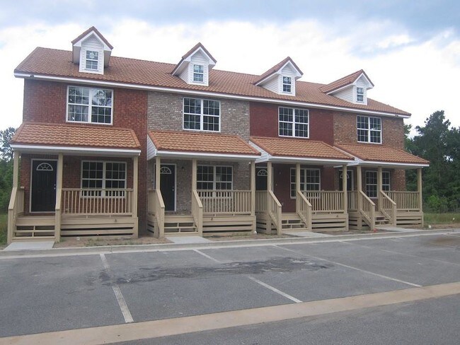 Foto del edificio - 1464 King Swamp Rd