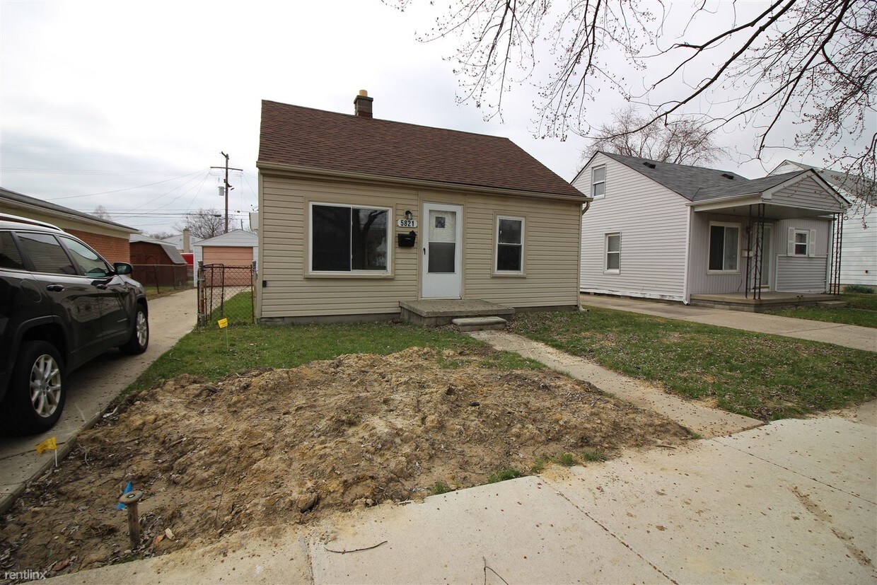 Primary Photo - 5821 N Beech Daly Rd