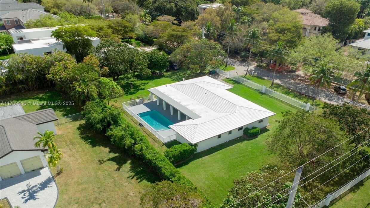 Foto principal - 6695 SW 96th St