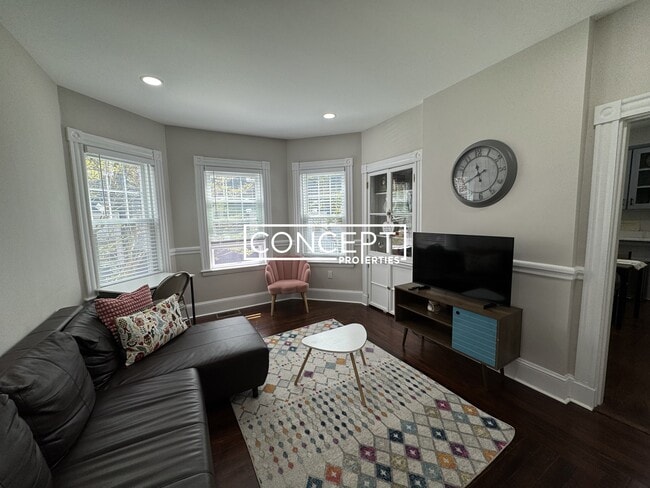 Building Photo - 76 Congreve St