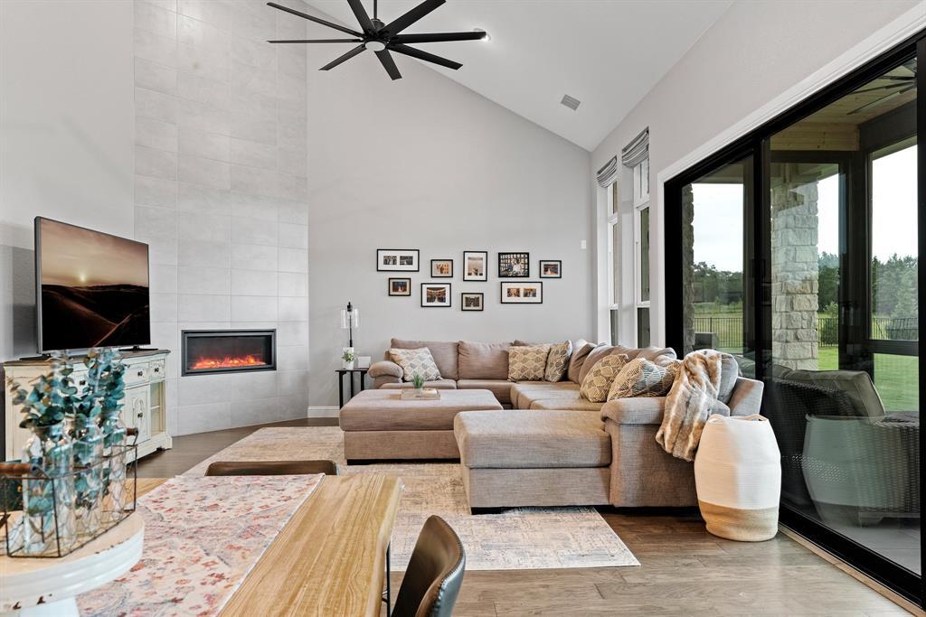 Foto principal - 209 Northcrest Dr