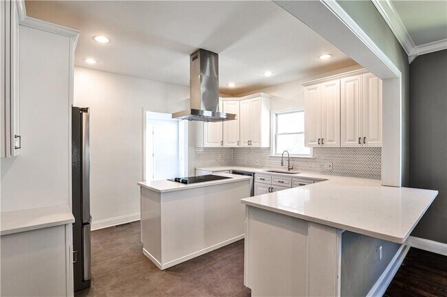 Foto del edificio - 220 Mayson Ave NE