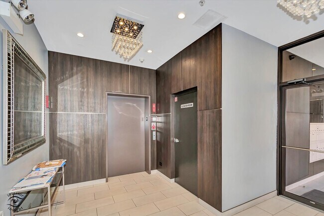 Foto del edificio - 4330 N Neva Ave