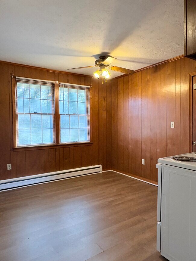 Foto del edificio - 1232 N Sunrise Dr