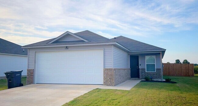 Building Photo - 5504 Beech Grv