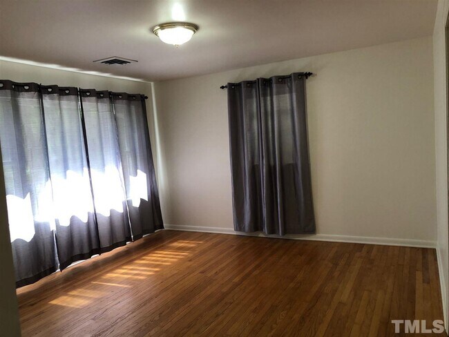 Foto del edificio - 3120 Page Rd