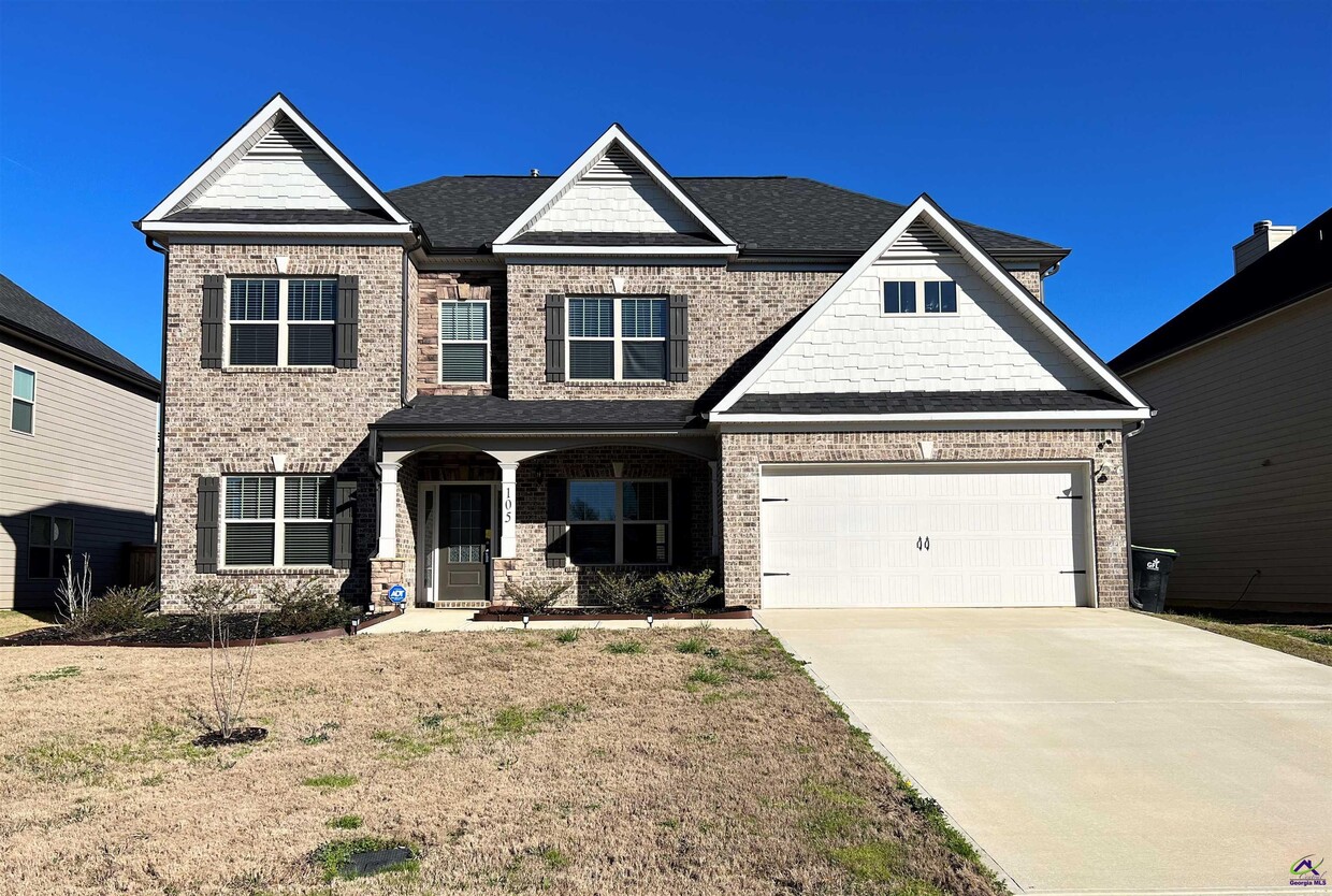 Primary Photo - 105 Lacey Oak Ln