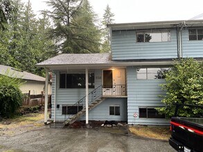 Building Photo - 656 Gatensbury St