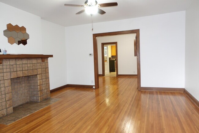Living Room - 44 W Weber Rd