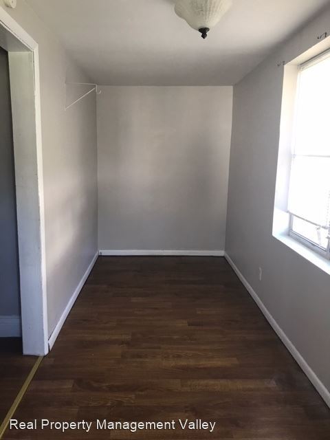 Building Photo - 2 br, 1 bath House - 60 Riverside Drive