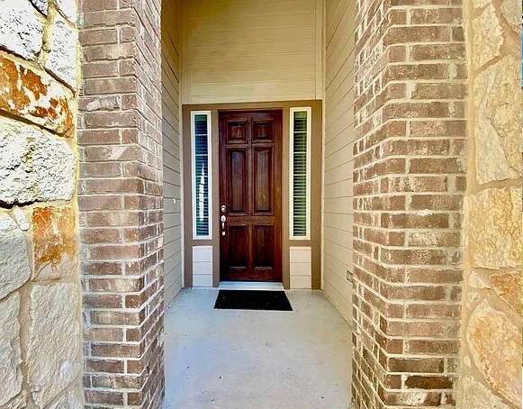 Foto del edificio - 15527 Birdstone Ln