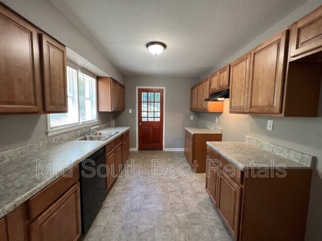 Foto del edificio - 3565 Kensett Dr