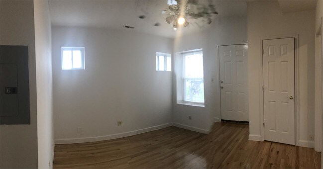 Building Photo - 7847 S Morgan St