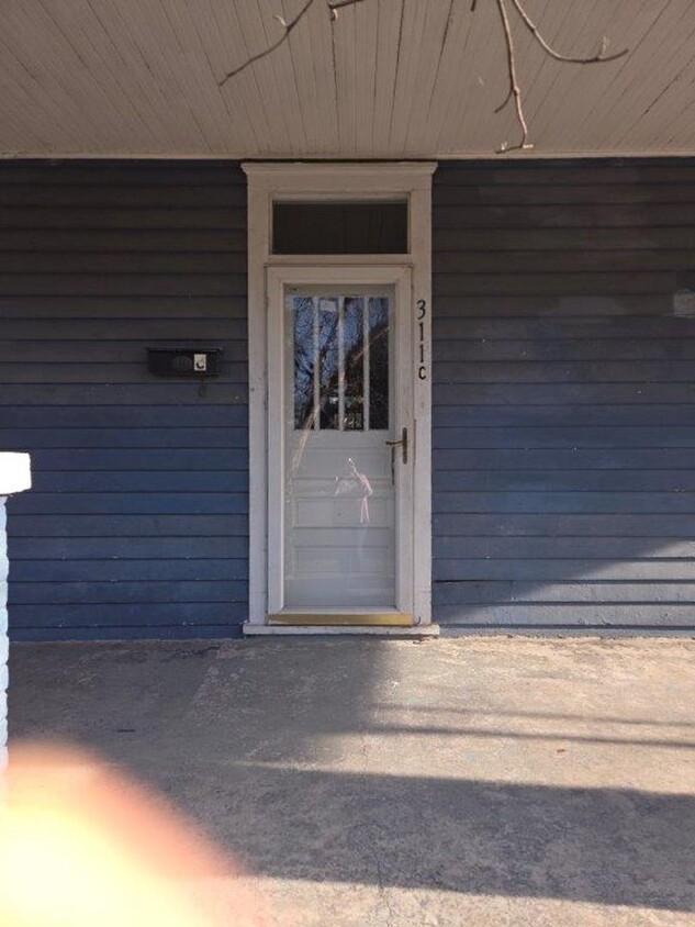 Foto principal - 311 W Walnut St