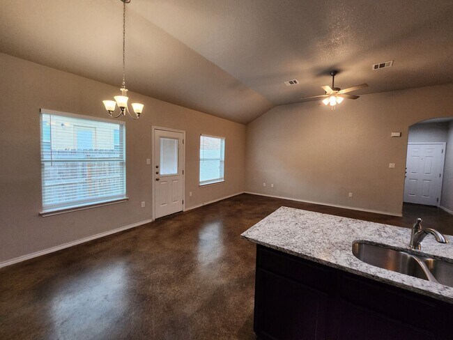 Foto del edificio - 620 Heathers Wy
