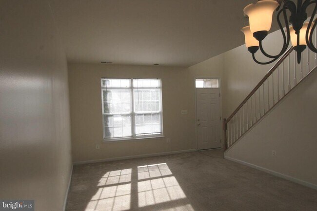 Foto del edificio - 107 Berwick Ln
