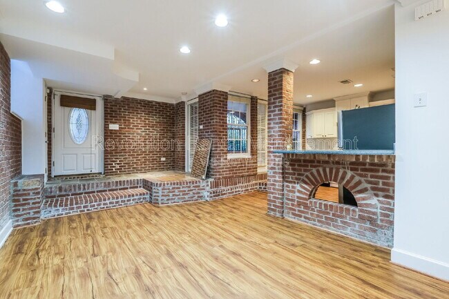 Foto del edificio - 869 Briarcliff Rd NE