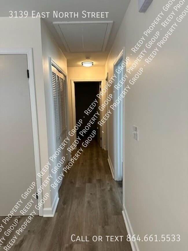 Foto del edificio - 3139 E North St