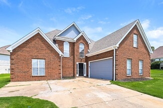 Building Photo - 5546 Lakefront Dr