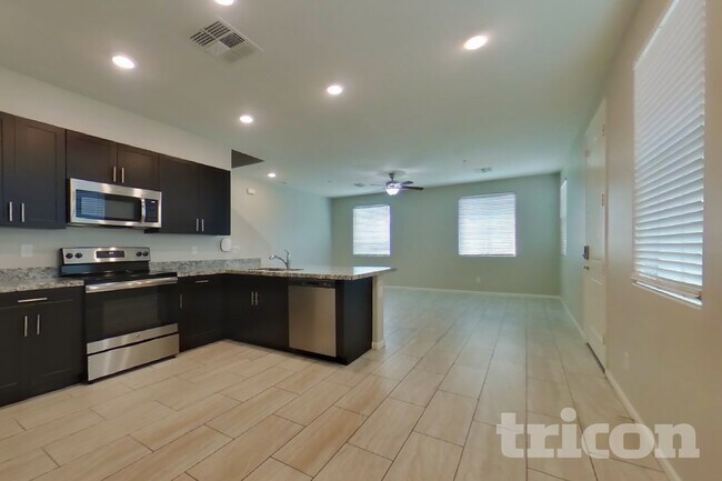 Foto del edificio - 12565 W Lindbergh Dr