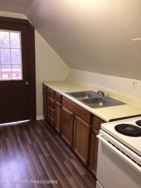 Building Photo - 1 br, 1 bath House - 107 5th Avenue NE #1
