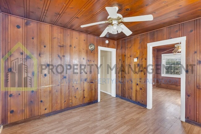 Foto del edificio - Looking for a charming 2-bedroom, 1-bath s...