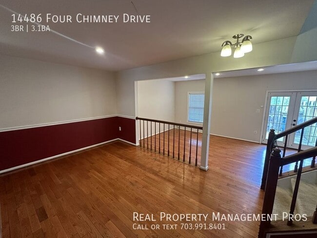 Building Photo - Qualify For A Zero Deposit? Convenient to ...