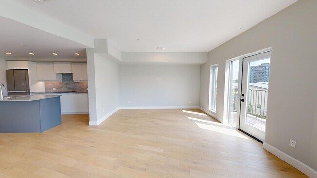 Photo du bâtiment - LUXURIOUS 2BD-2BATHROOM CONDO TOWNHOME AT EVE PARK
