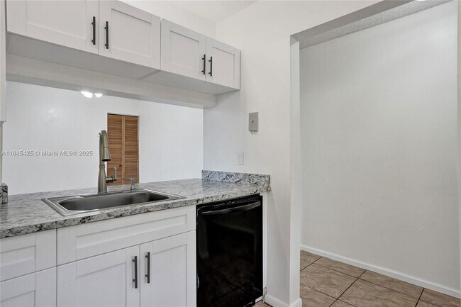 Foto del edificio - 3515 NW 94th Ave