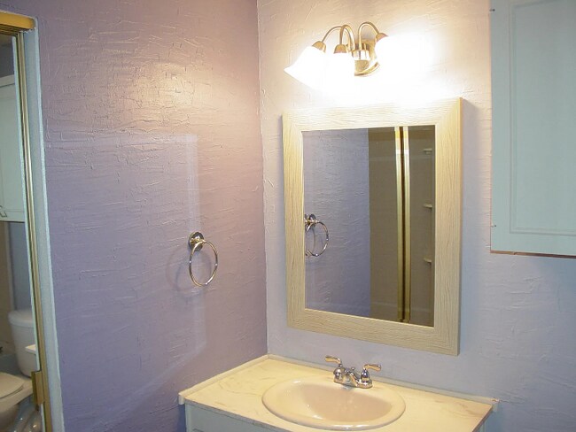 Foto del edificio - 1332 Lorraine Dr