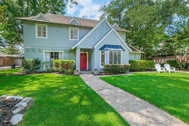 Foto del edificio - 11003 Holly Springs Dr