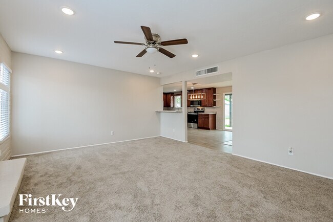 Building Photo - 7322 E Lakeside Dr