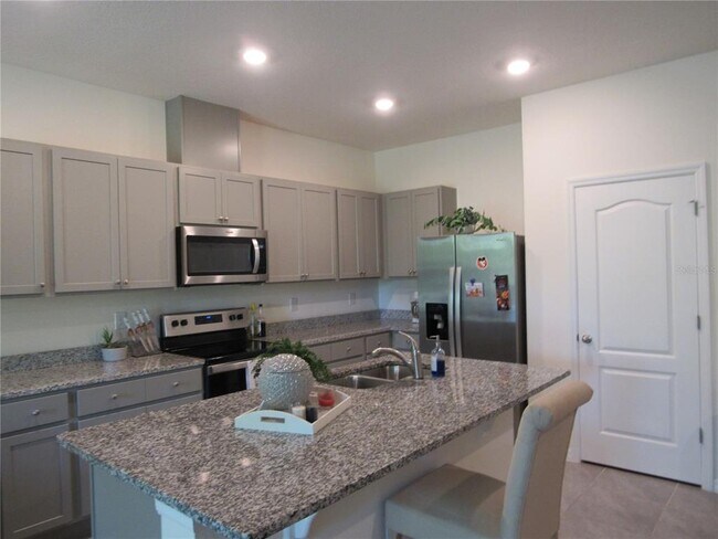 Building Photo - 1193 Lido Dr