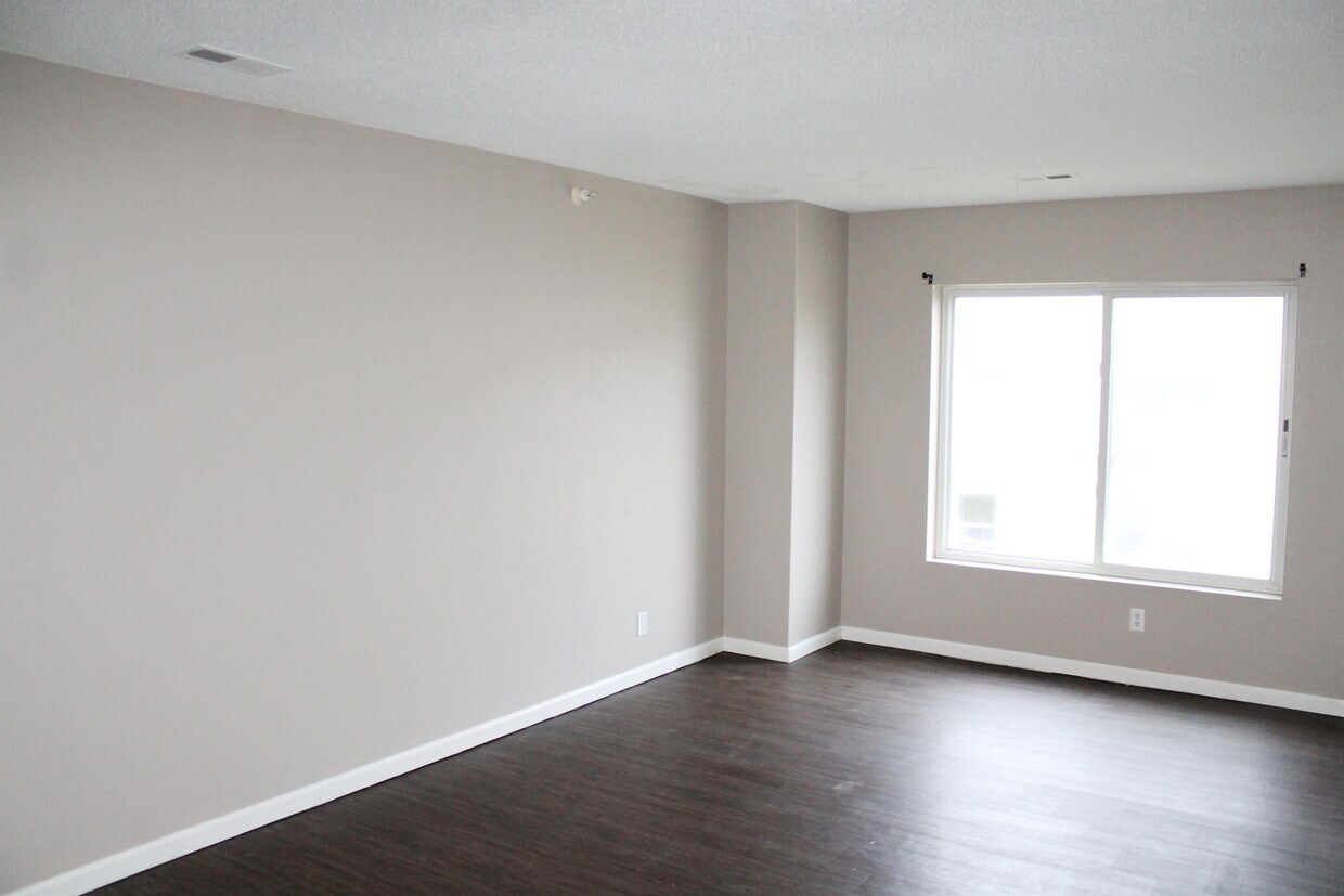 1201 S Hutchins Ave, York, NE 68467 House Rental in York, NE