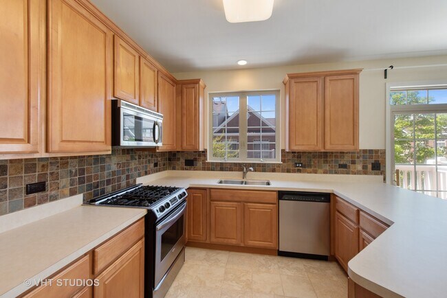 Building Photo - 591 Prestwick Ln