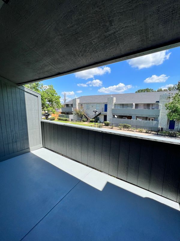 Foto del edificio - 9700 Leawood Blvd