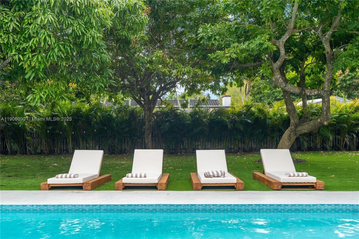 Foto principal - 9600 SW 147th St