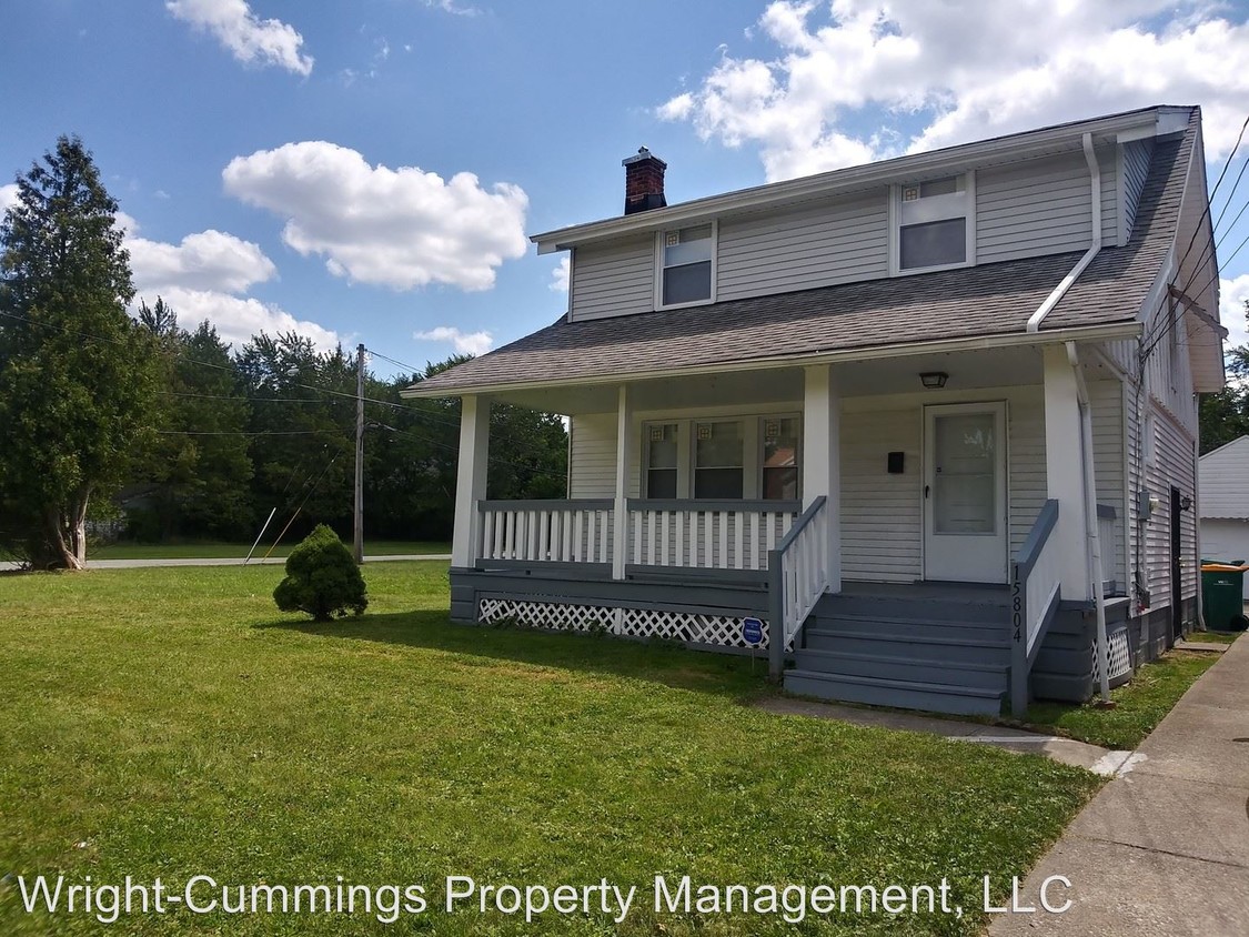 Primary Photo - 3 br, 1 bath House - 15804 Raymond