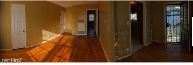 Building Photo - 4422 Linden Ave